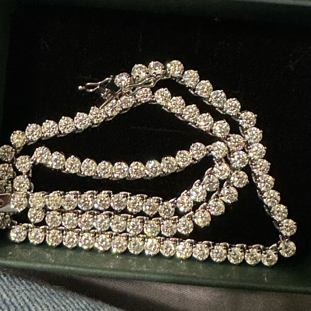 Elegant Silver Crystal Tennis Necklace